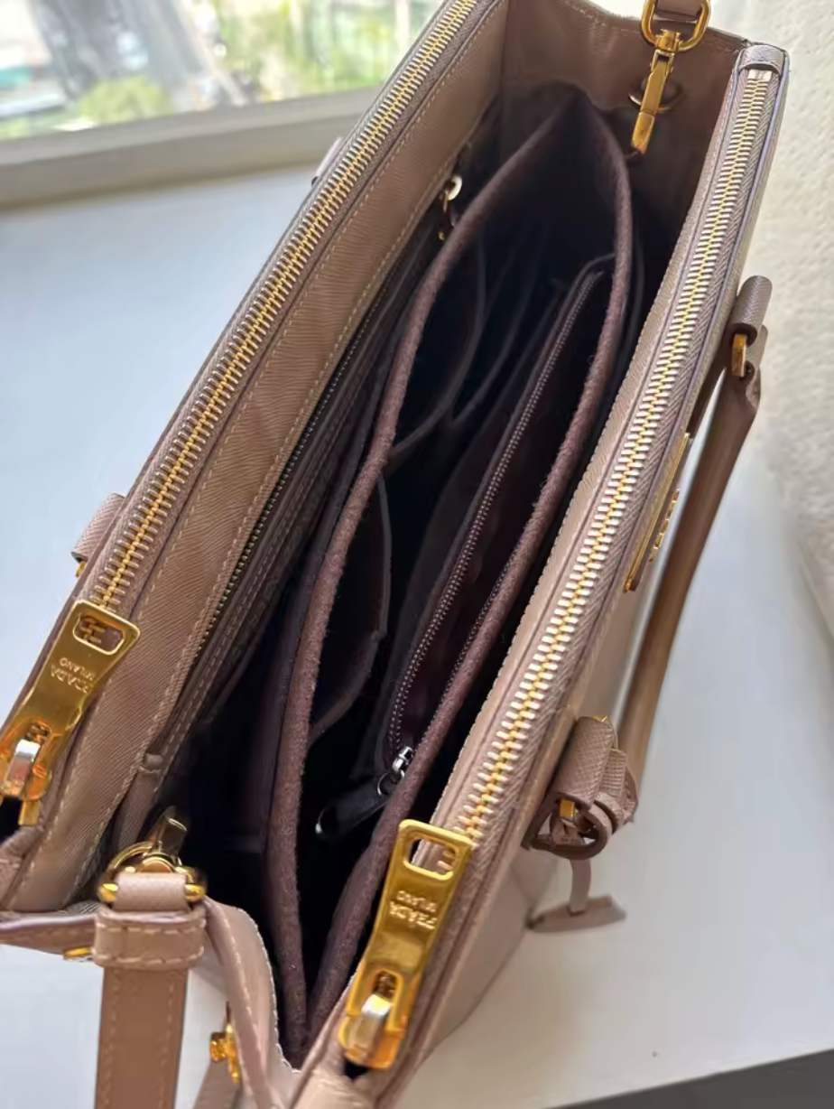 My bag has never been this organized